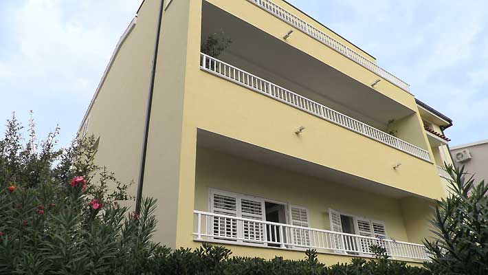 makarska apartments near beach