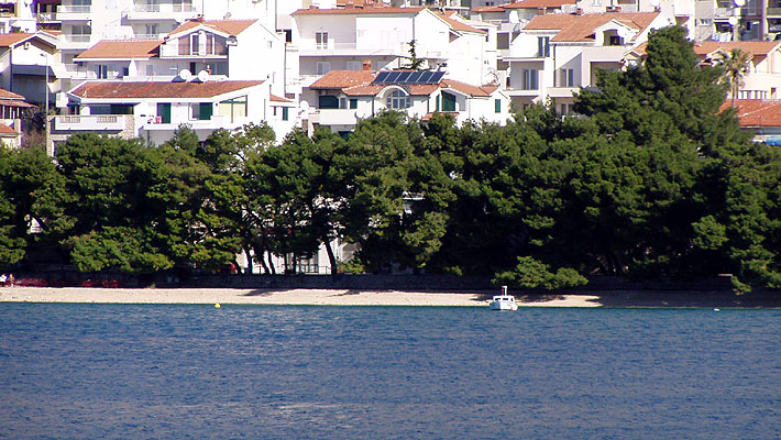 makarska apartments on the beach